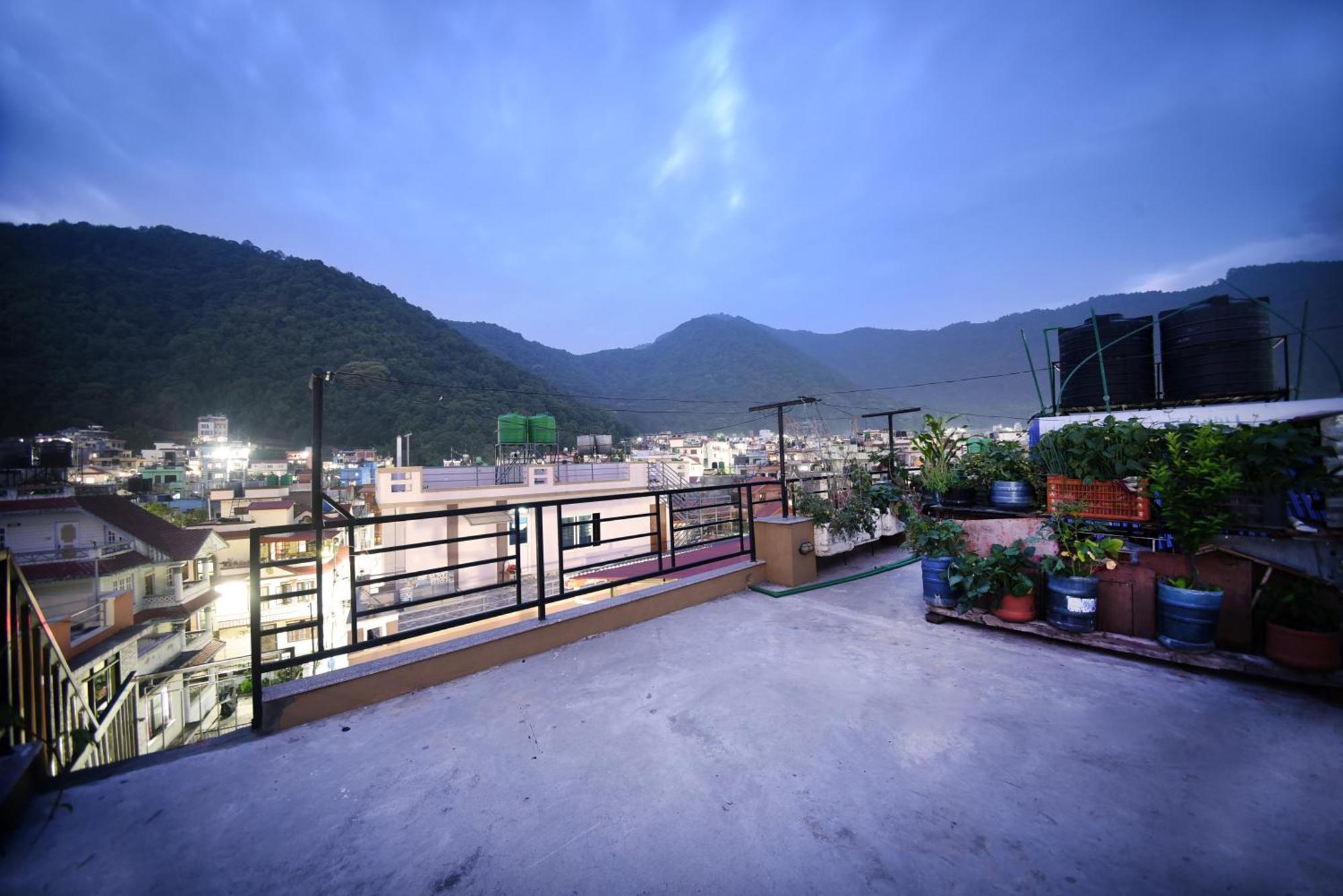 Mums Homestay & Studio Apartments Kathmandu Esterno foto