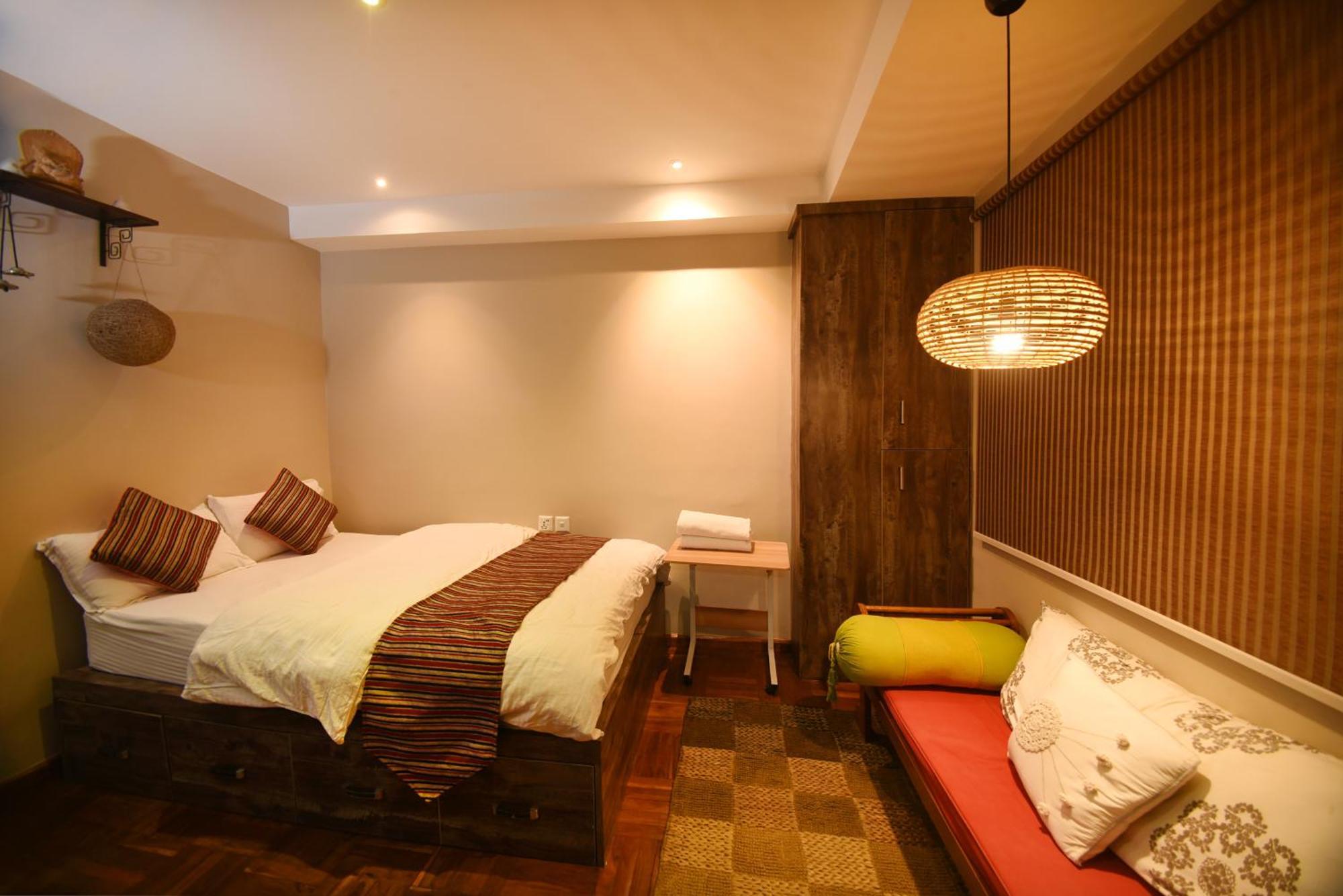 Mums Homestay & Studio Apartments Kathmandu Esterno foto