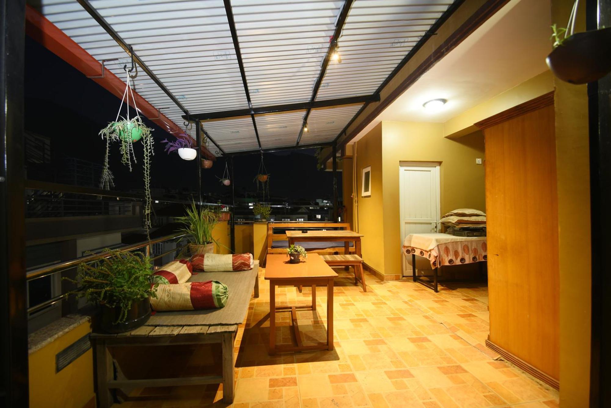 Mums Homestay & Studio Apartments Kathmandu Esterno foto