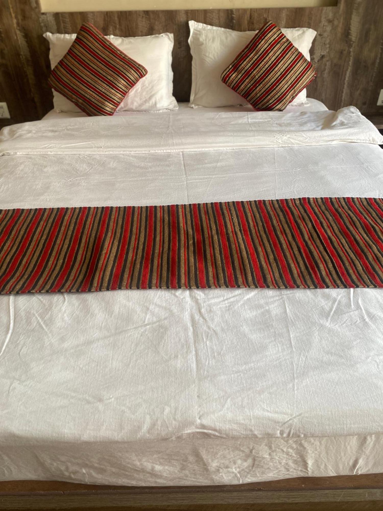 Mums Homestay & Studio Apartments Kathmandu Esterno foto