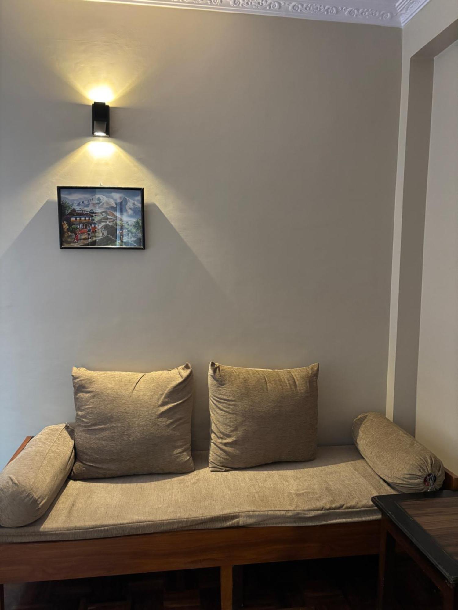 Mums Homestay & Studio Apartments Kathmandu Esterno foto